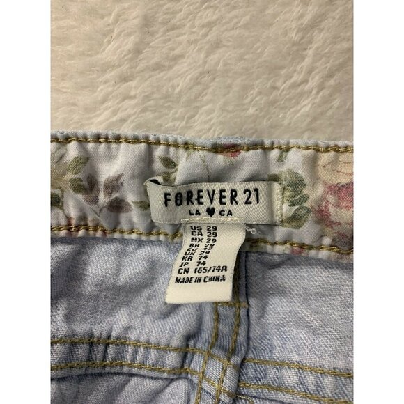 Forever 21 Size 29 Denim Booty Shorts Distressed - Picture 8 of 8